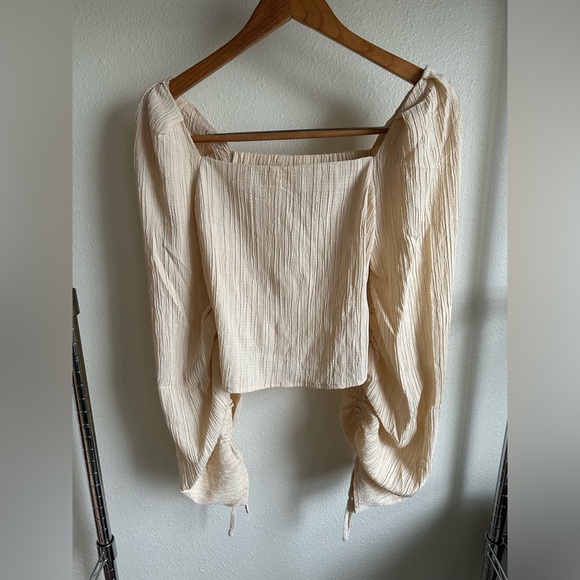 LINE AND DOT Ella Top. - Picture 4 of 14